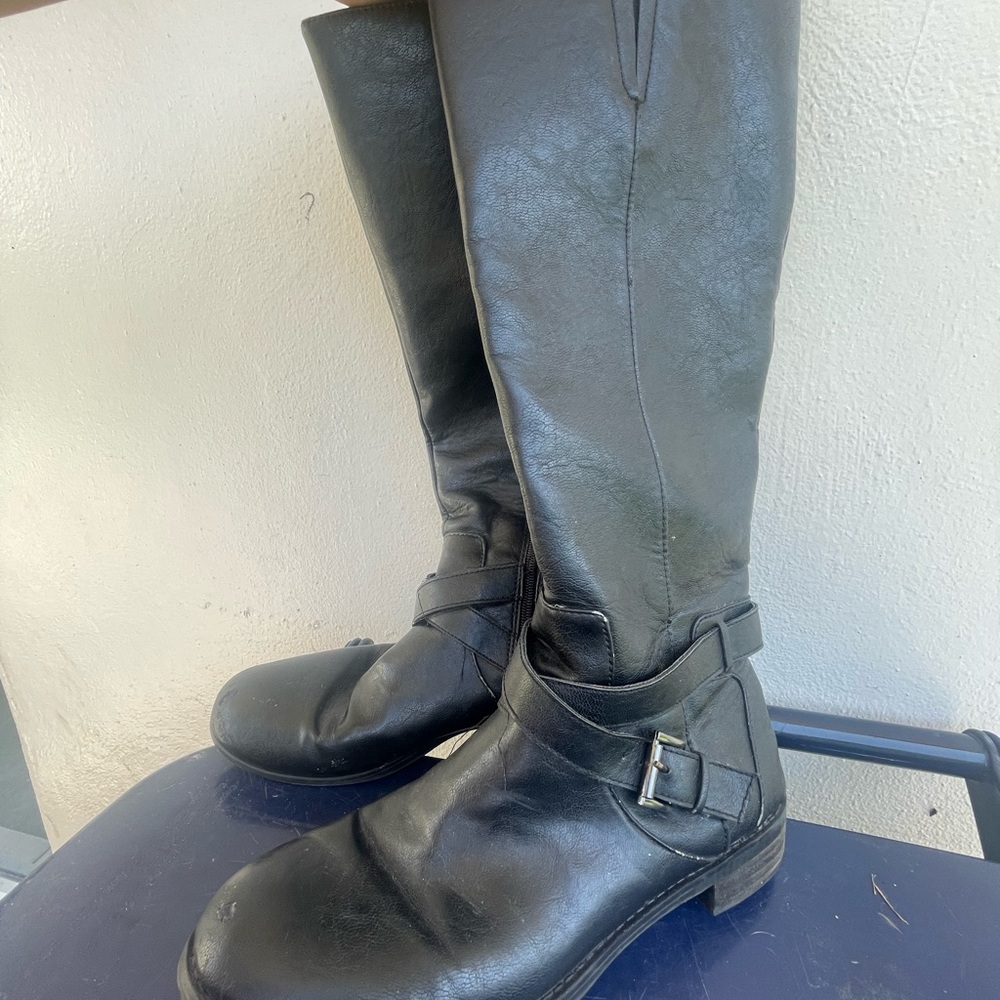 KENNETH COLE BOOTS